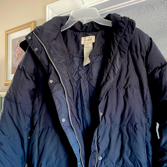 Black down coat by L.L Bean size L - Picture 2 of 4